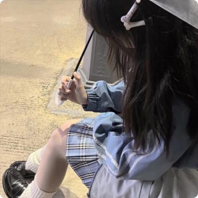 带吸管的玛格丽塔